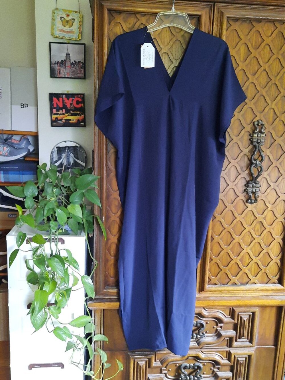 V-Neck Batwing Sleeve Kaftan Cocoon Dress with side slit NWT! - Navy, OS